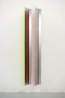 Ohne Titel, 2012, Lack auf Metall (2 teilig)